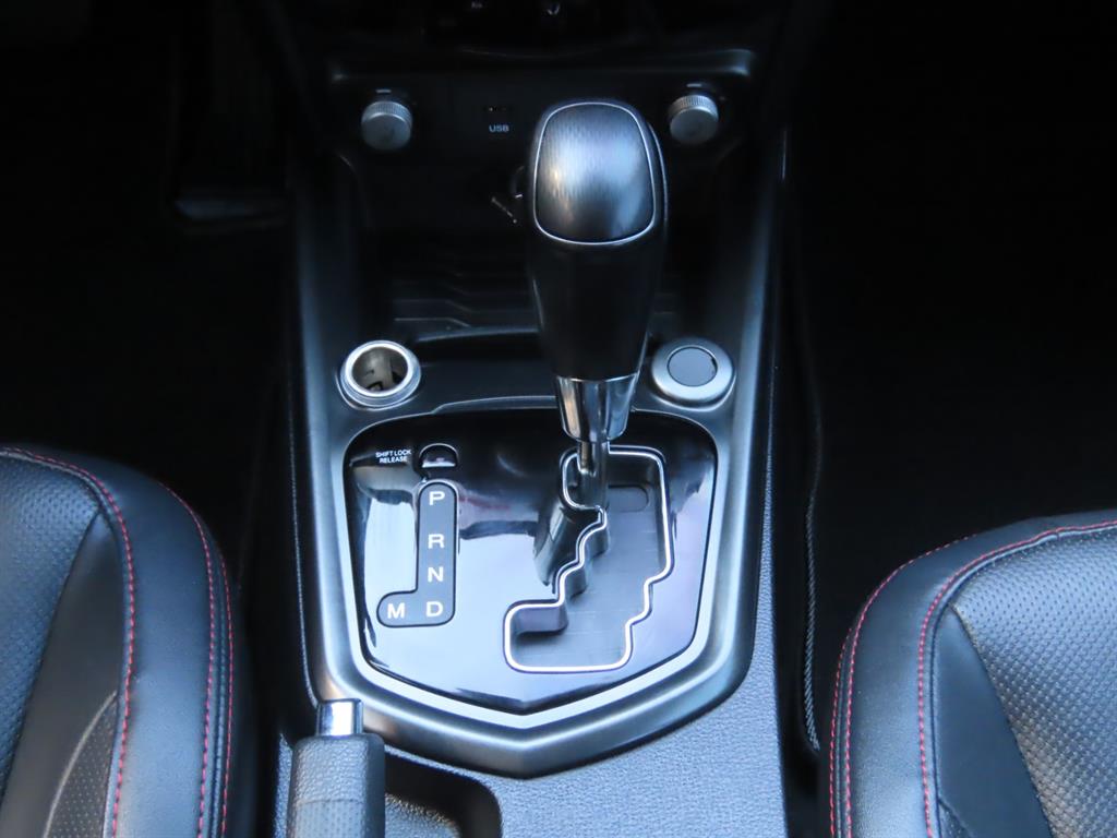 Ssangyong Tivoli 2016 - Importación desde Corea - HF Imports Iquique - Foto 12