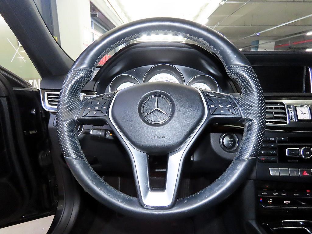 Mercedes Benz E class - Vista 8