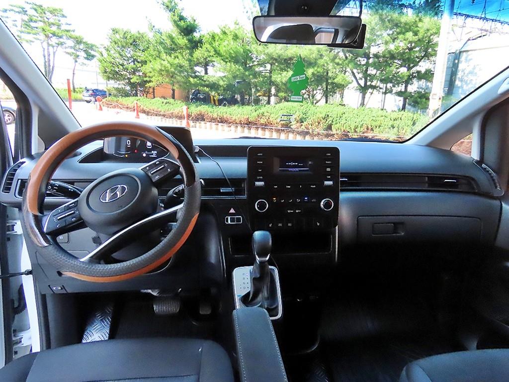HYUNDAI Staria - Vista 7