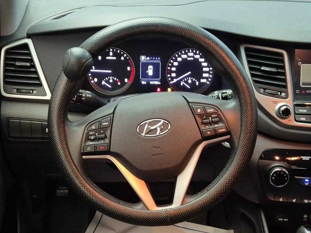 HYUNDAI Tucson - Vista 9