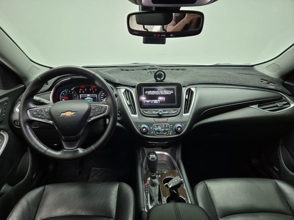 Chevrolet Malibu - Vista 8