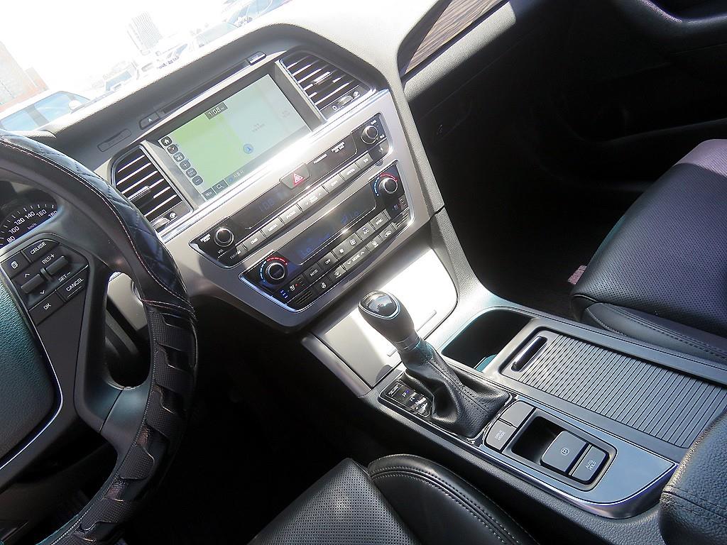 HYUNDAI Sonata - Vista 10