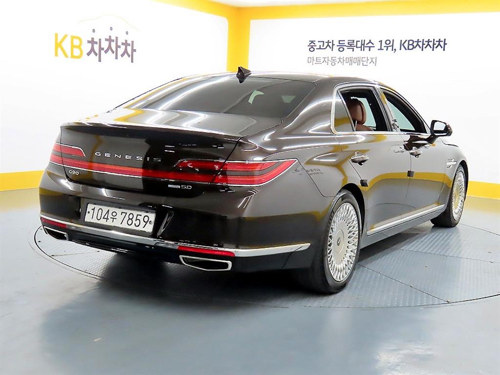 Genesis G90 - Vista 4