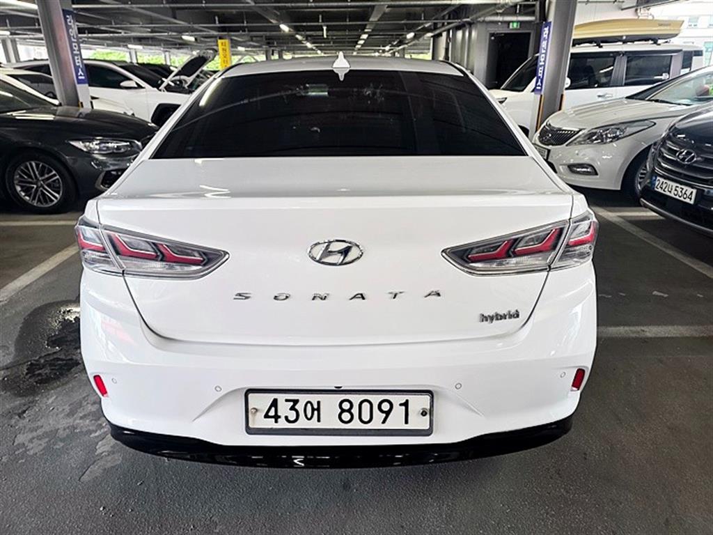 HYUNDAI Sonata - Vista 2