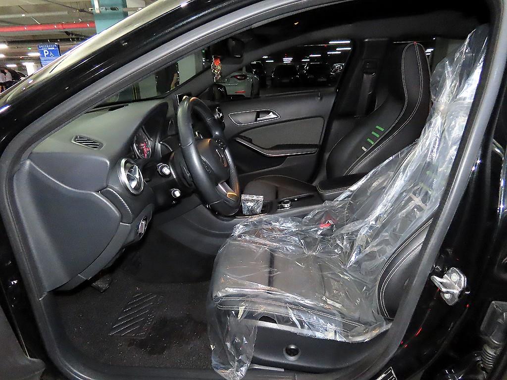 Mercedes Benz A Class - Vista 6