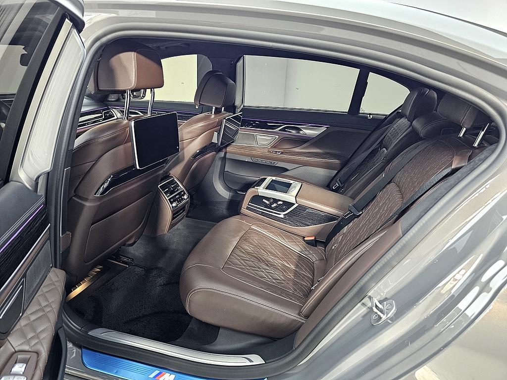 BMW 7 Series - Vista 9