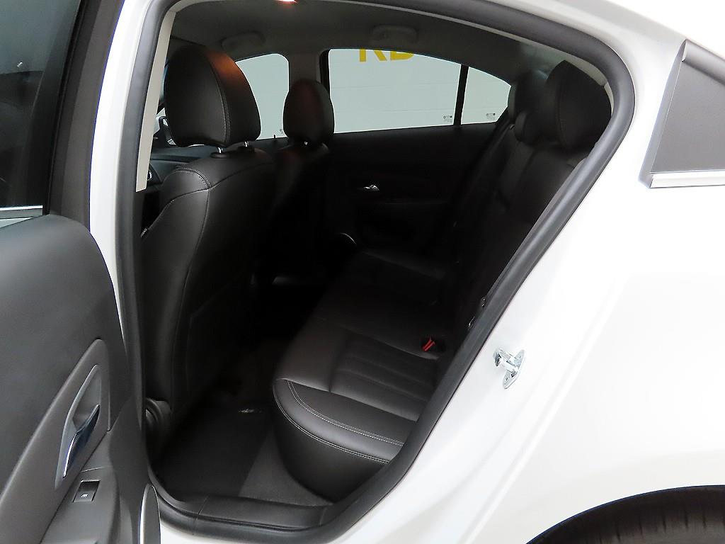 Chevrolet Cruise 2016 Blanco - Importación desde Corea - HF Imports Iquique - Foto 14