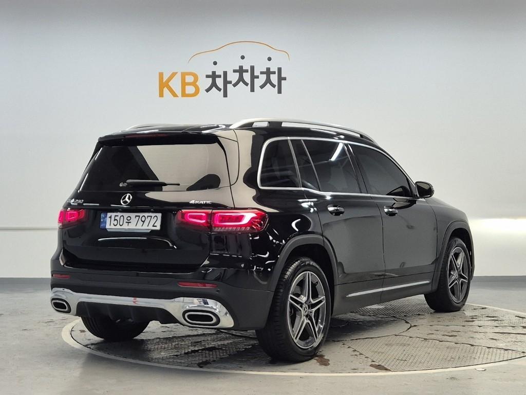 Mercedes Benz GLB Class - Vista 3