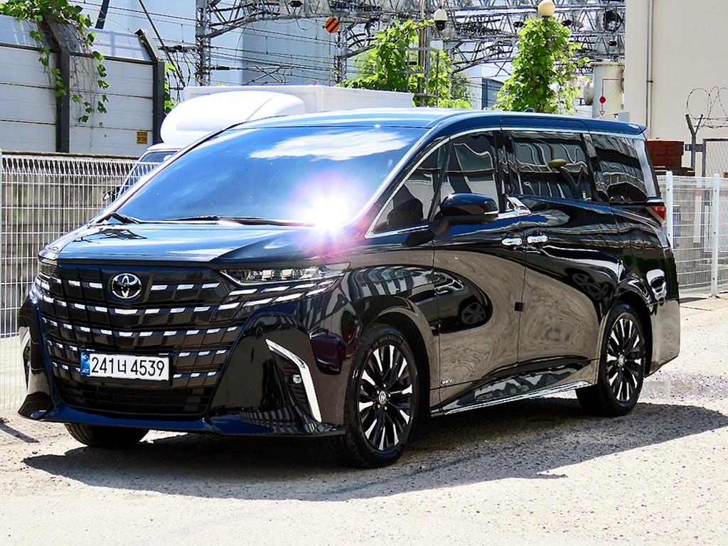 Toyota Alphard - Vista 2