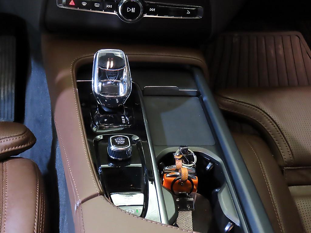 Volvo XC90 - Vista 12
