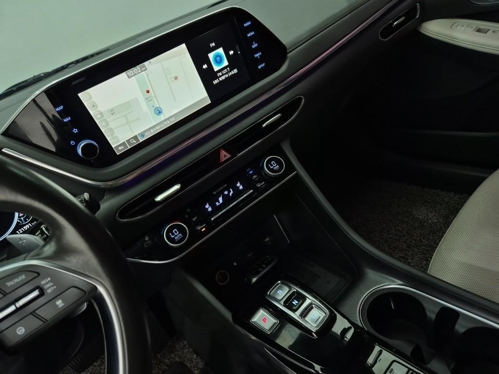 HYUNDAI Sonata - Vista 6