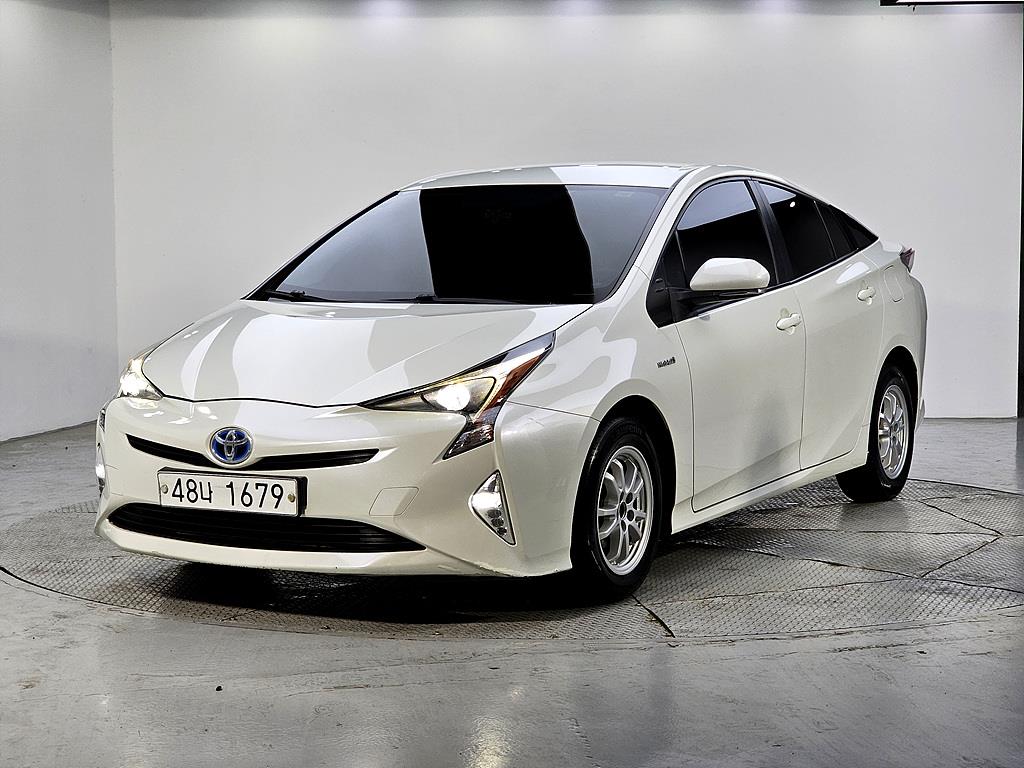 Toyota Prius 2018 Blanco - Importación desde Corea - HF Imports Iquique - Foto 1