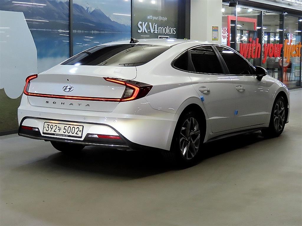 HYUNDAI Sonata - Vista 4