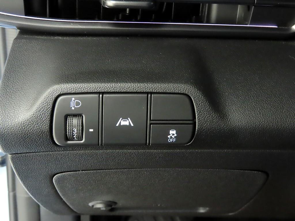 HYUNDAI Avante - Vista 12