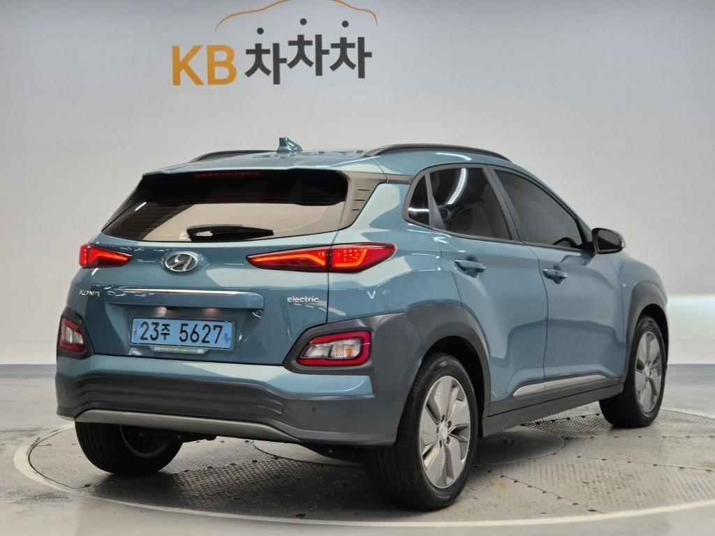HYUNDAI Kona - Vista 3