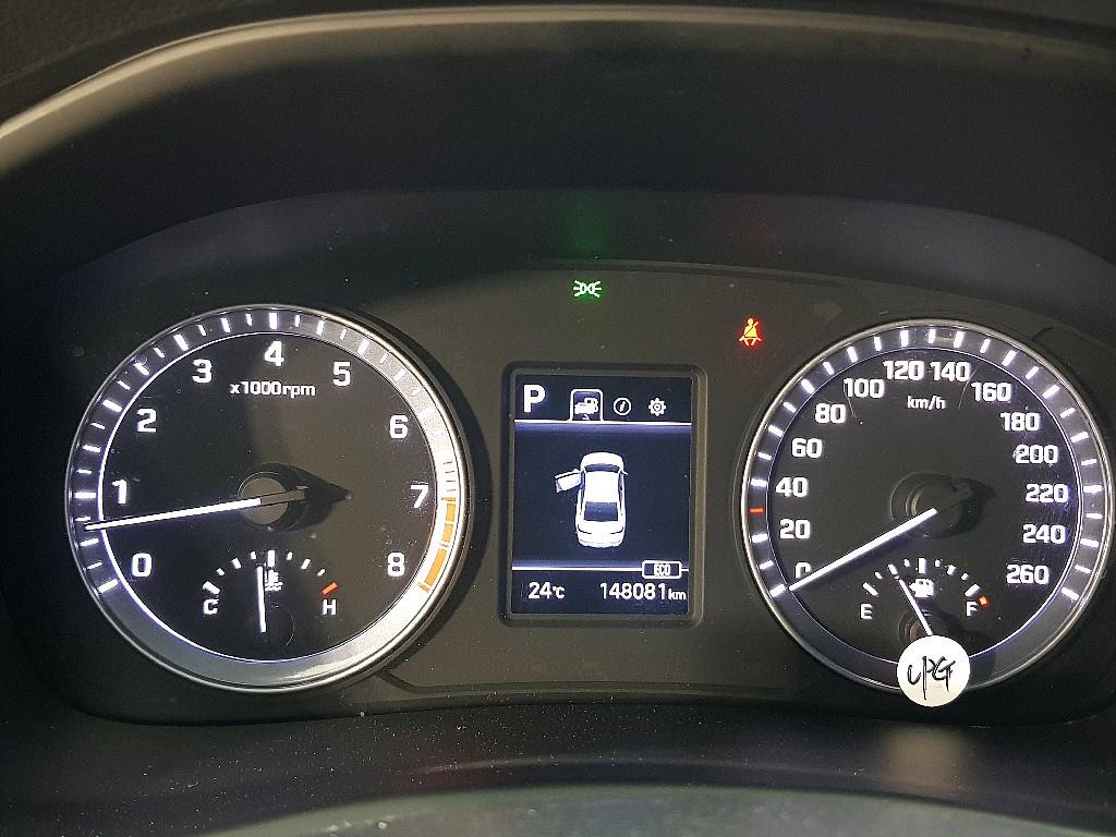 HYUNDAI Sonata - Vista 7