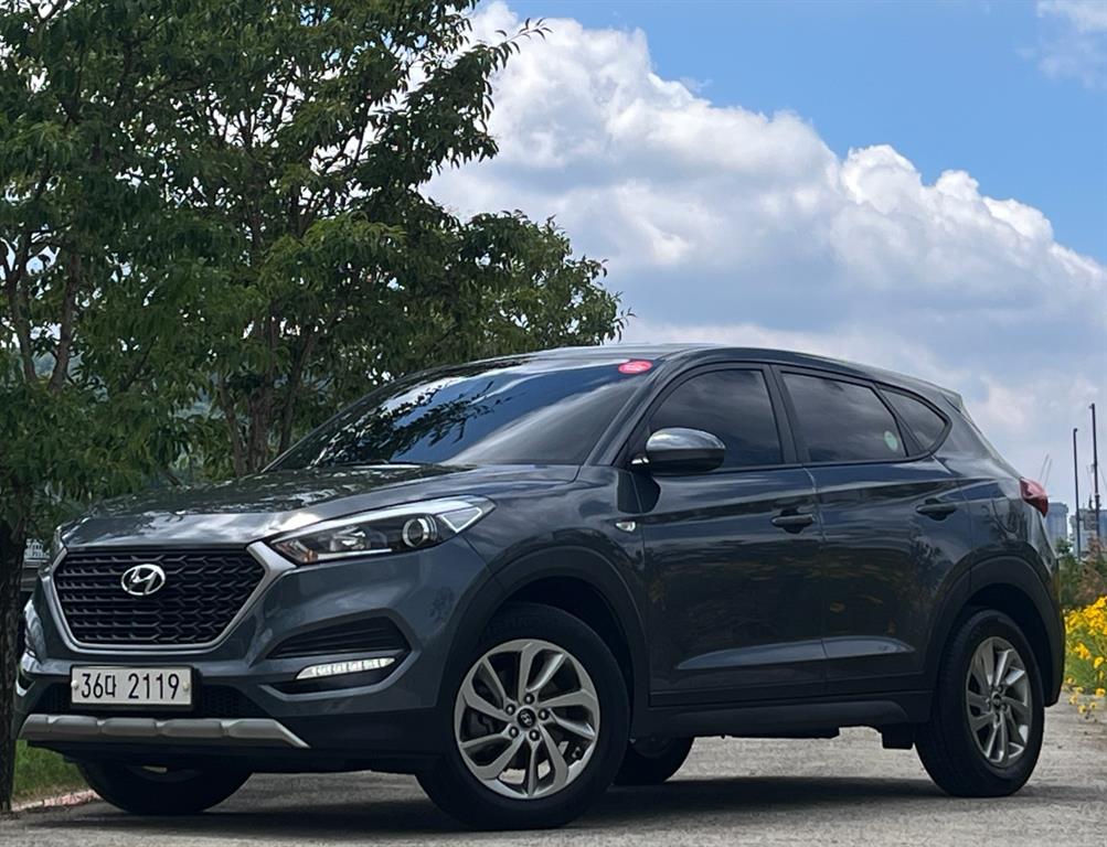 HYUNDAI Tucson 2018 Gris - Importación desde Corea - HF Imports Iquique - Foto 1