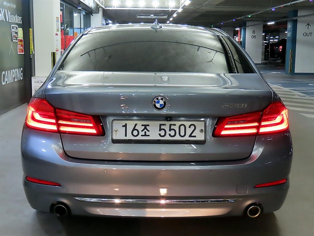 BMW 5 Series - Vista 5