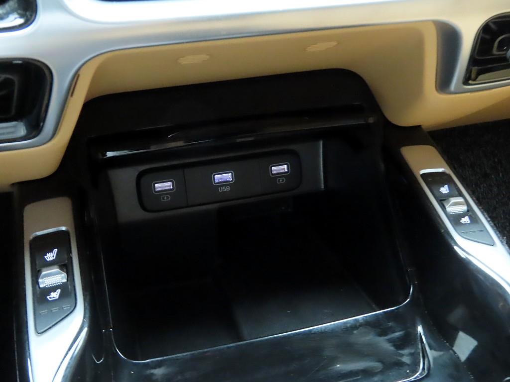 KIA Sorento - Vista 11