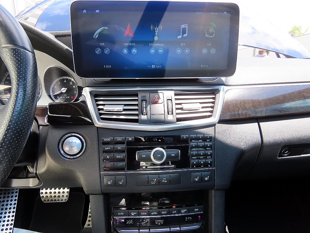 Mercedes Benz E class - Vista 12