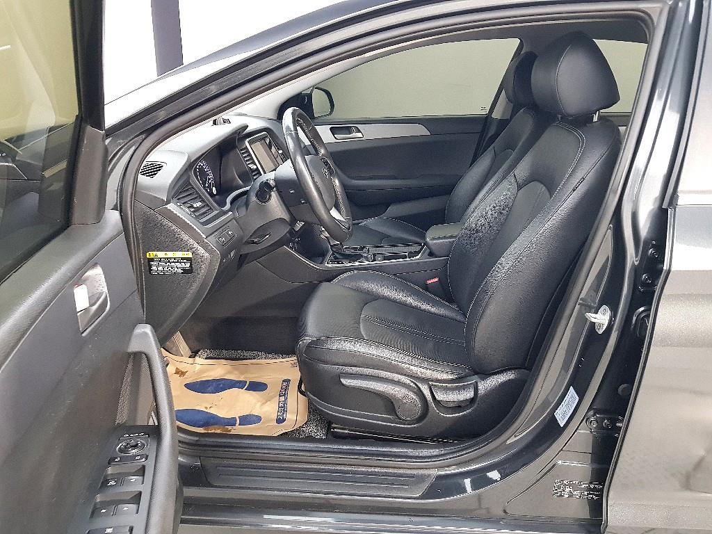 HYUNDAI Sonata - Vista 8