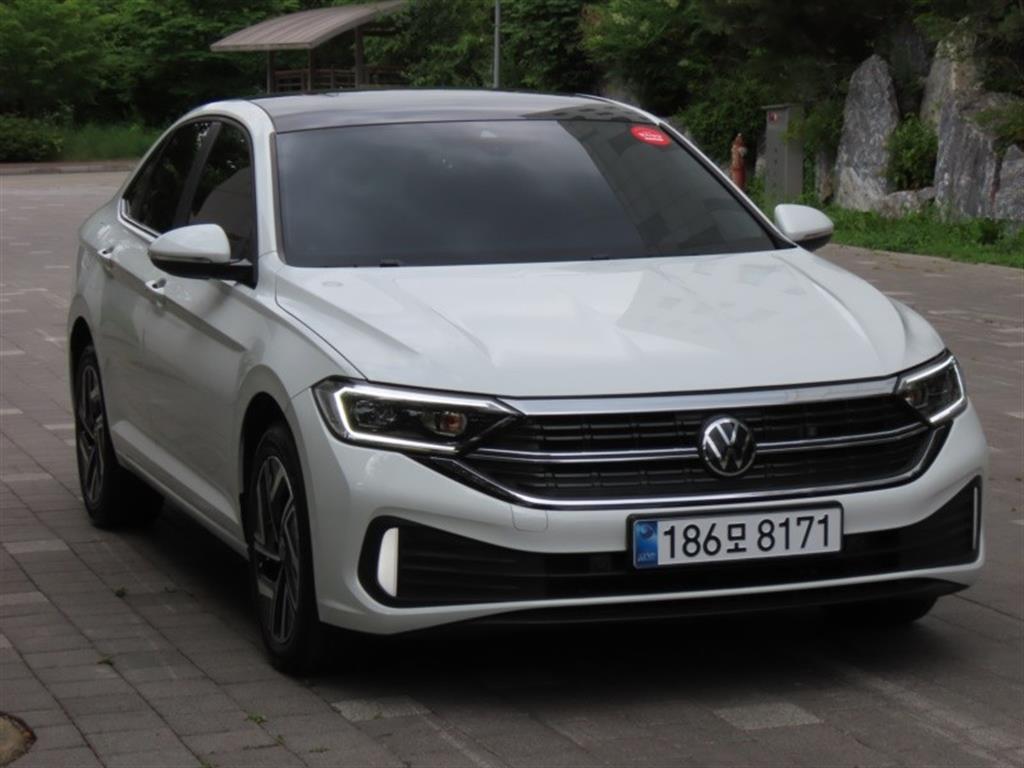 Volkswagen Jetta - Vista 3
