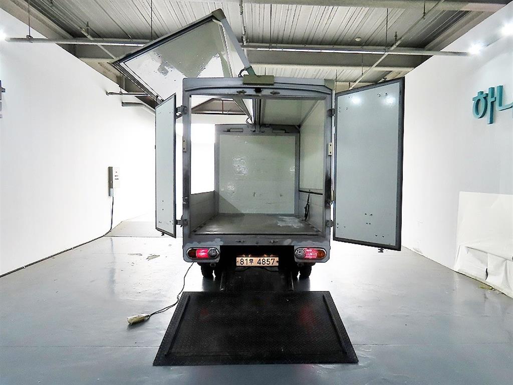 Small Truck Top_Wingbody 2017 Blanco - Importación desde Corea - HF Imports Iquique - Foto 15