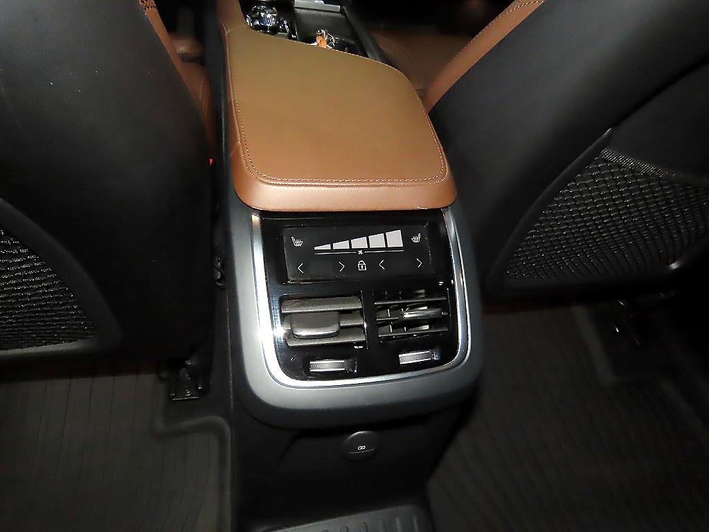 Volvo XC90 2023 Negro - Importación desde Corea - HF Imports Iquique - Foto 14