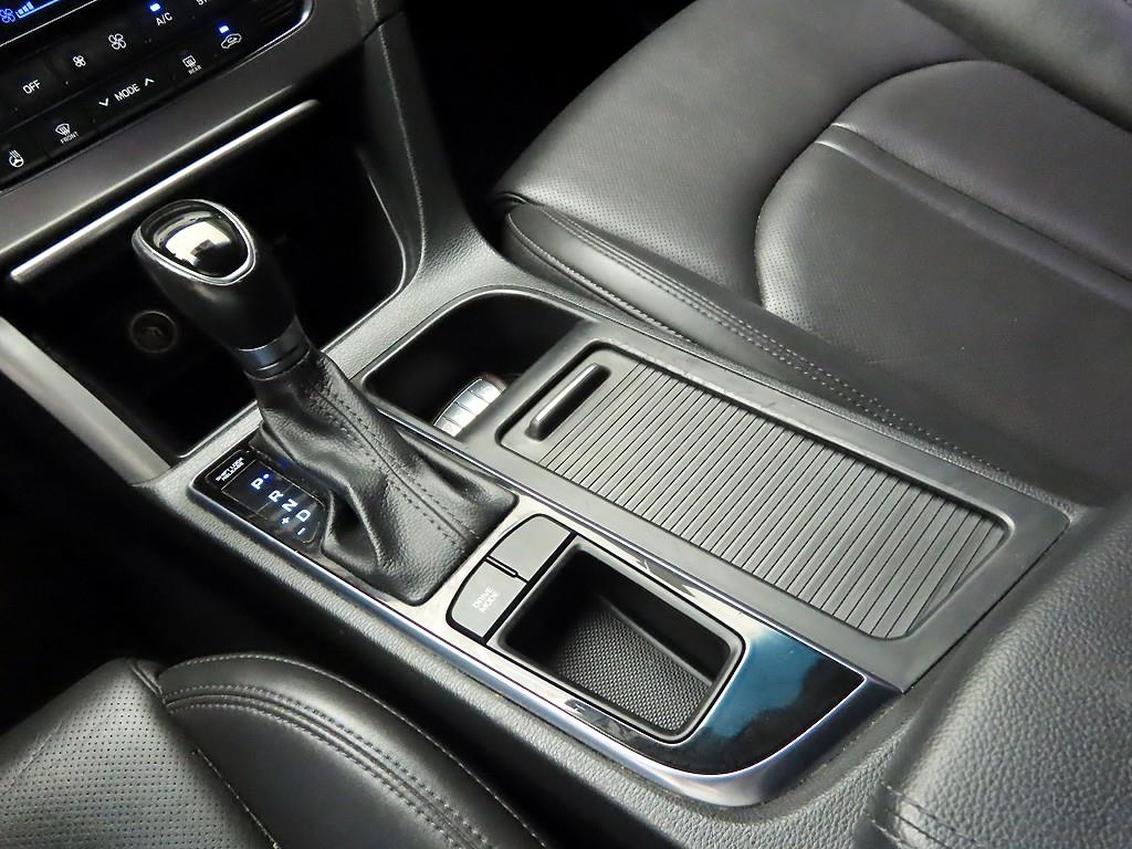 HYUNDAI Sonata - Vista 11