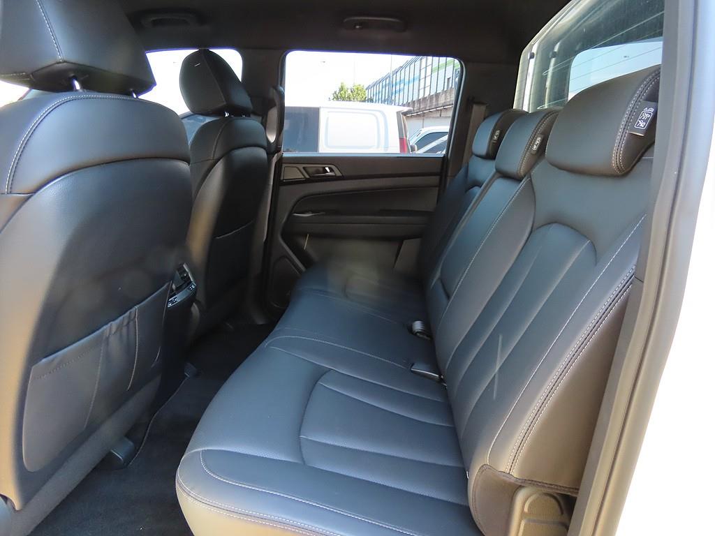 Ssangyong Rexton - Vista 7