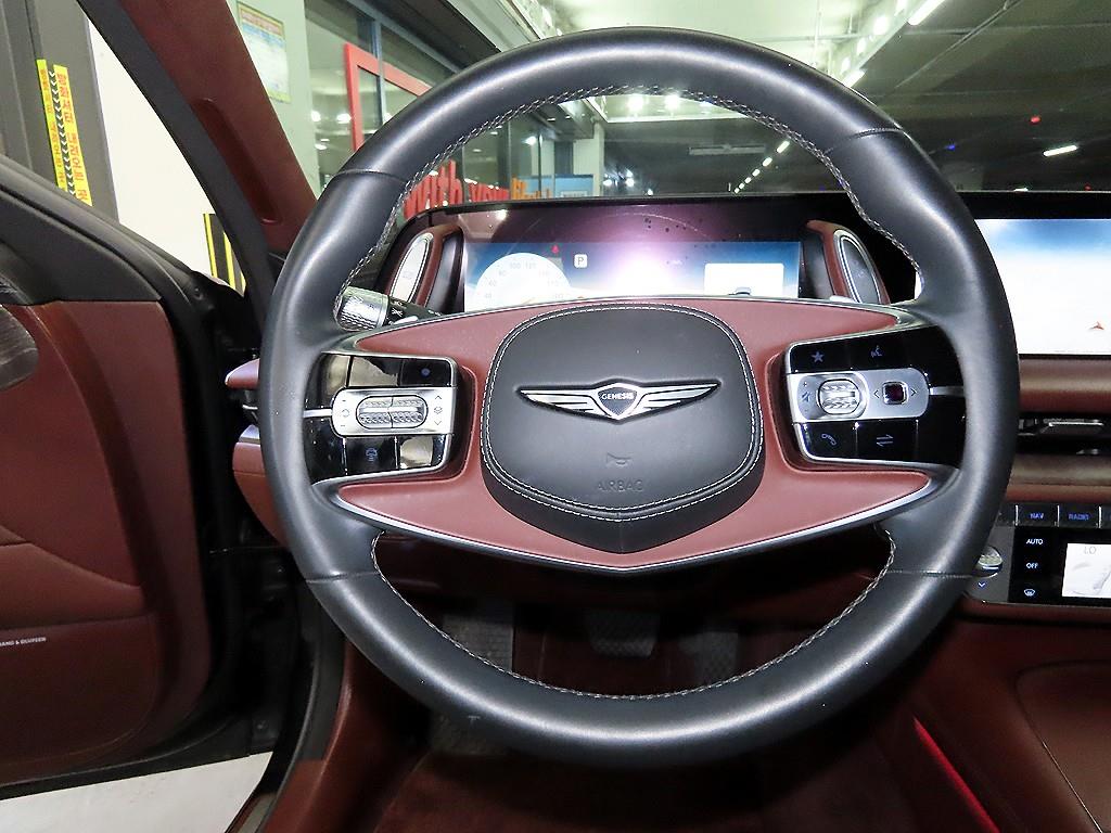 Genesis G90 - Vista 8