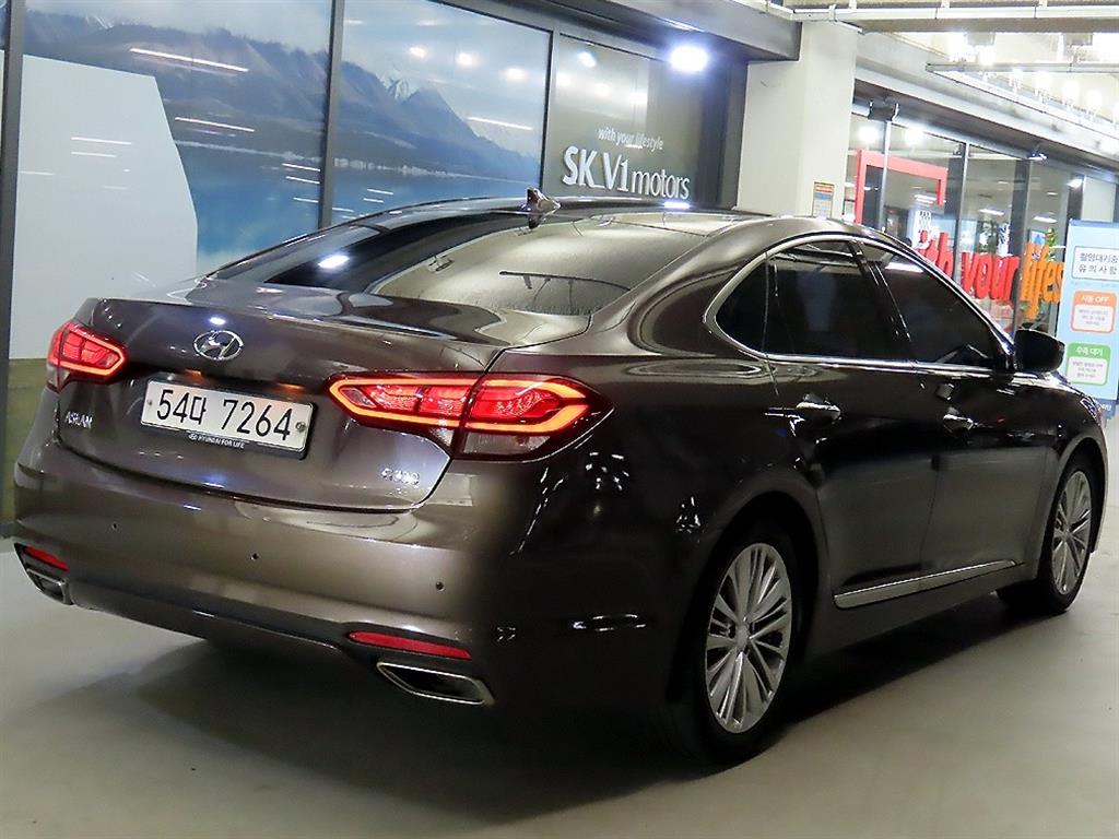HYUNDAI Aslan - Vista 4