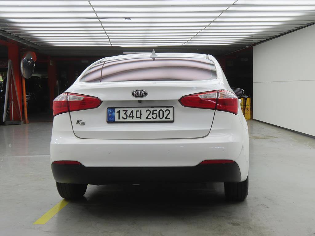 KIA K3 - Vista 3