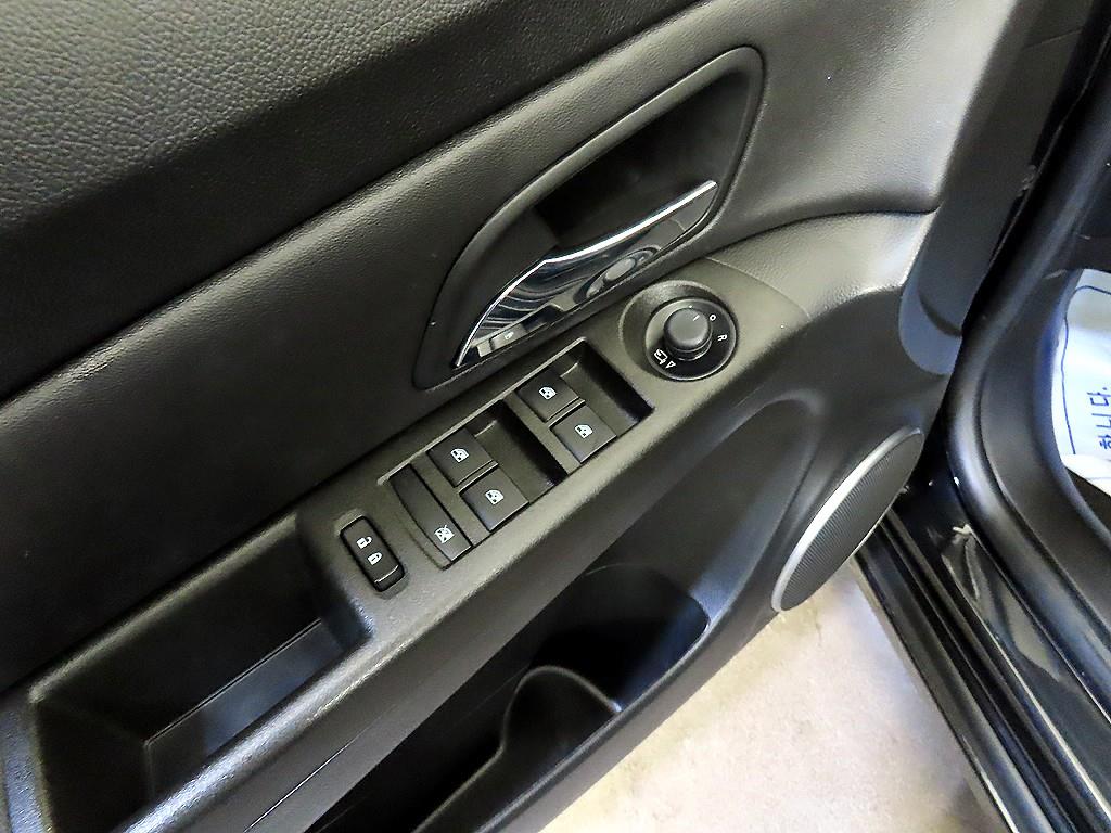 Chevrolet Cruise 2015 Negro - Importación desde Corea - HF Imports Iquique - Foto 13