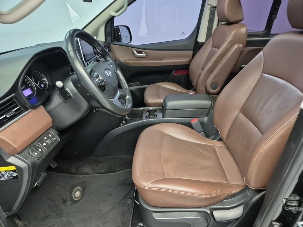 HYUNDAI Starex - Vista 11