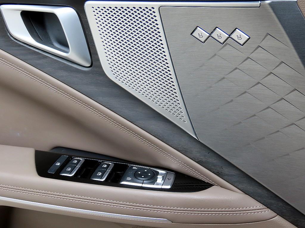 KIA K8 - Vista 11