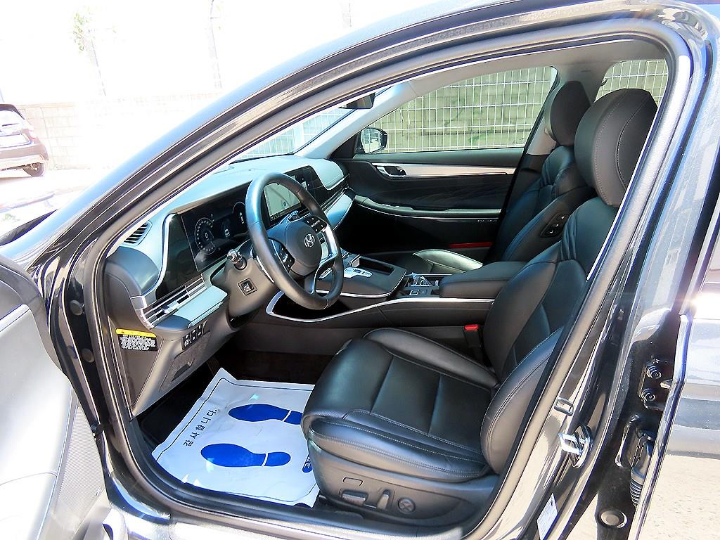 HYUNDAI Grandeur - Vista 5
