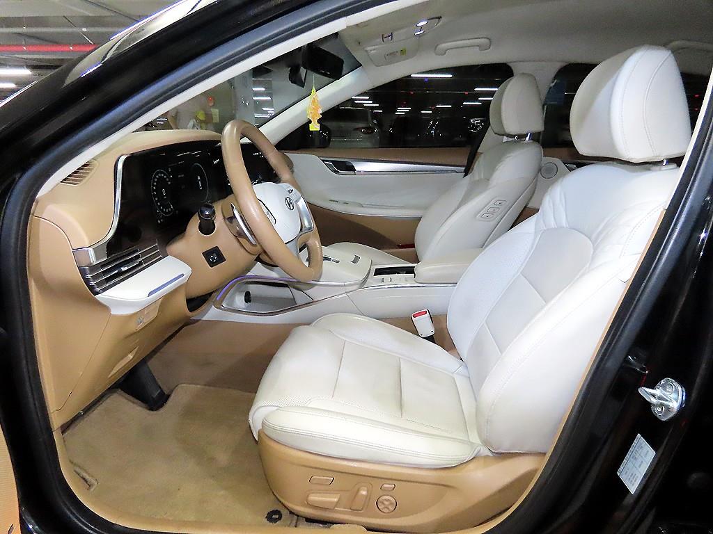 HYUNDAI Grandeur - Vista 6