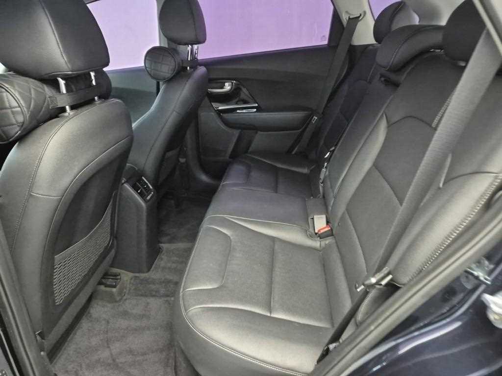 KIA Niro - Vista 12