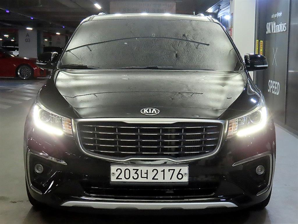 KIA Carnival - Vista 2