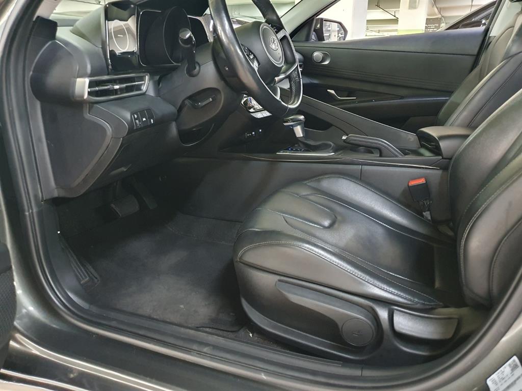 HYUNDAI Avante - Vista 6