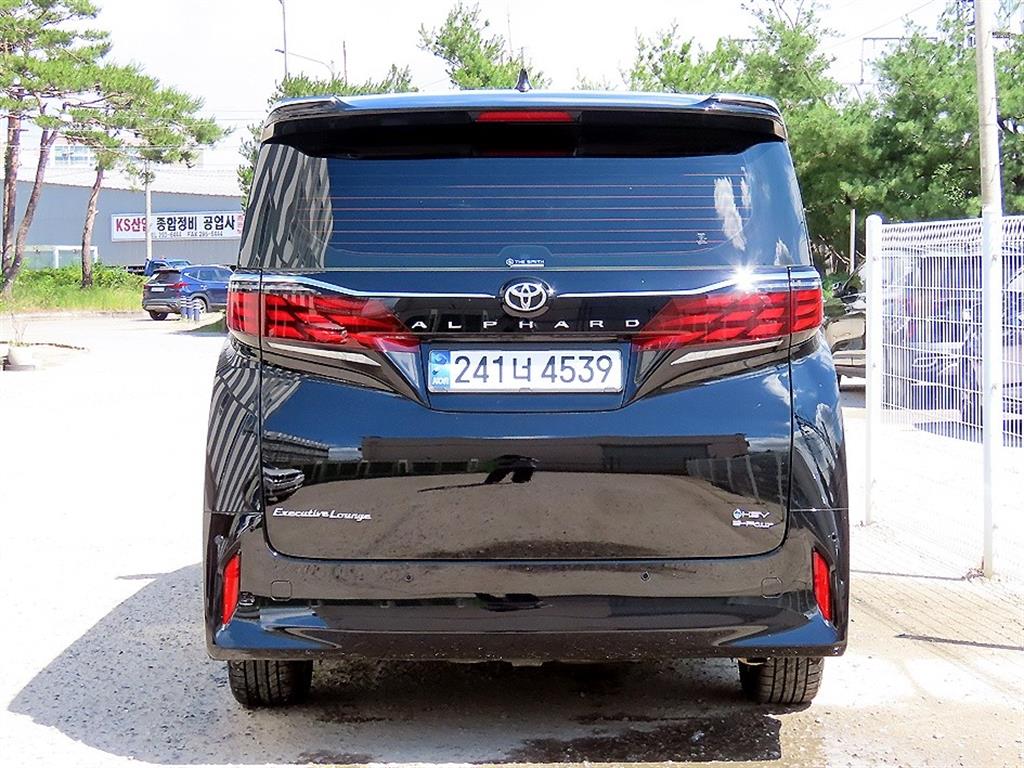Toyota Alphard - Vista 4