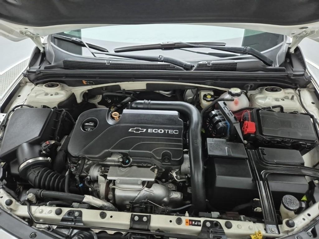 Chevrolet Malibu - Vista 5