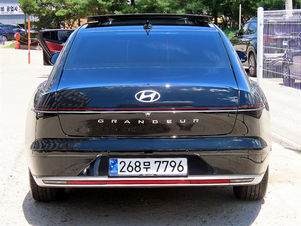 HYUNDAI Grandeur - Vista 4