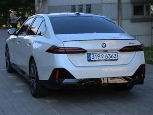 BMW 5 Series - Vista 8