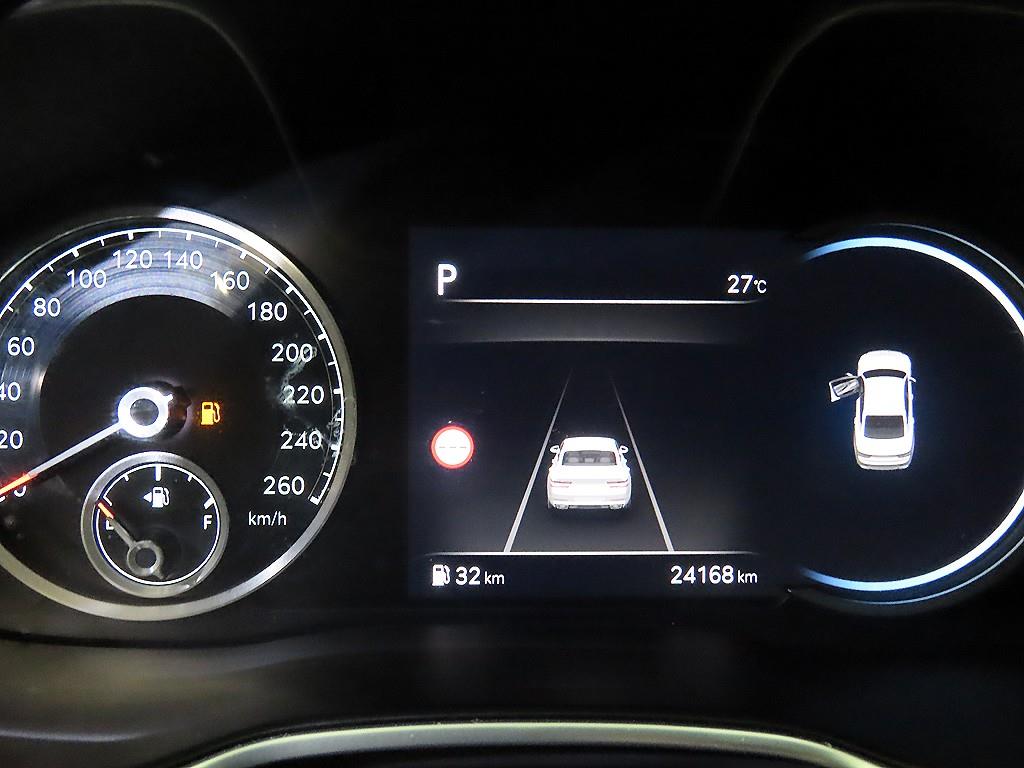 Genesis G80 - Vista 9