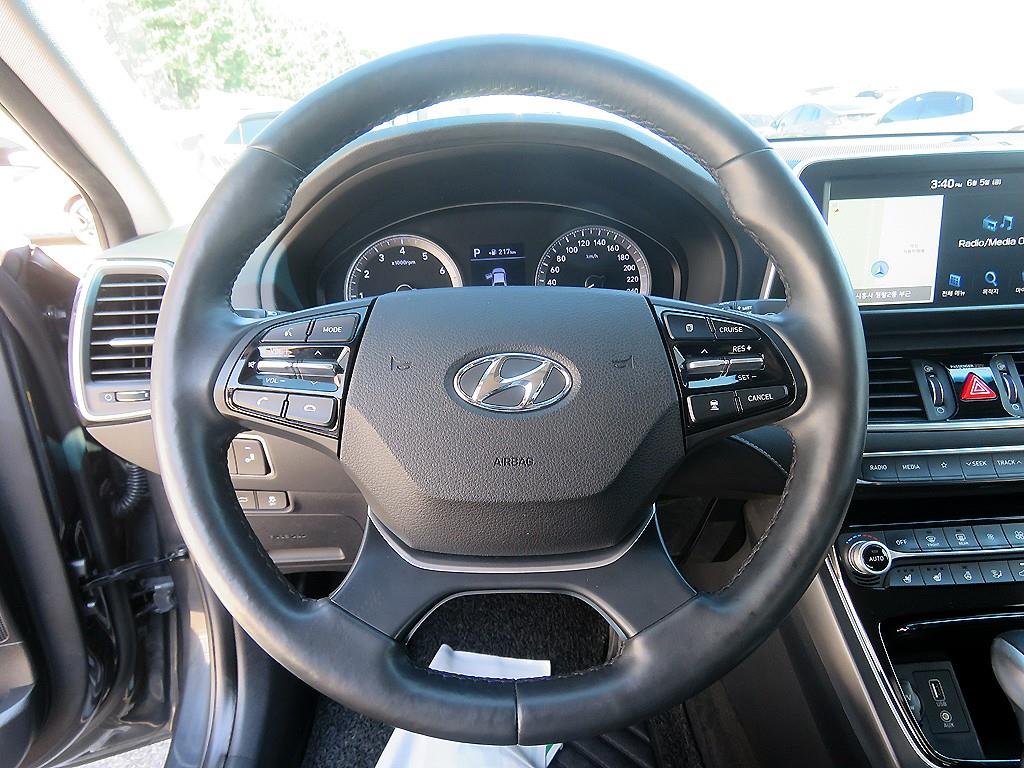 HYUNDAI Grandeur - Vista 10