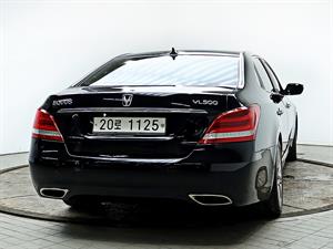 HYUNDAI Equus - Vista 6