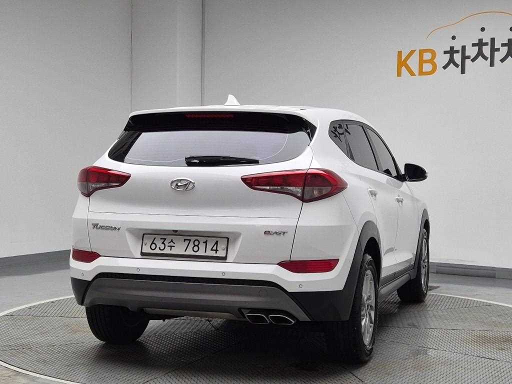 HYUNDAI Tucson - Vista 3