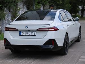 BMW 5 Series - Vista 6